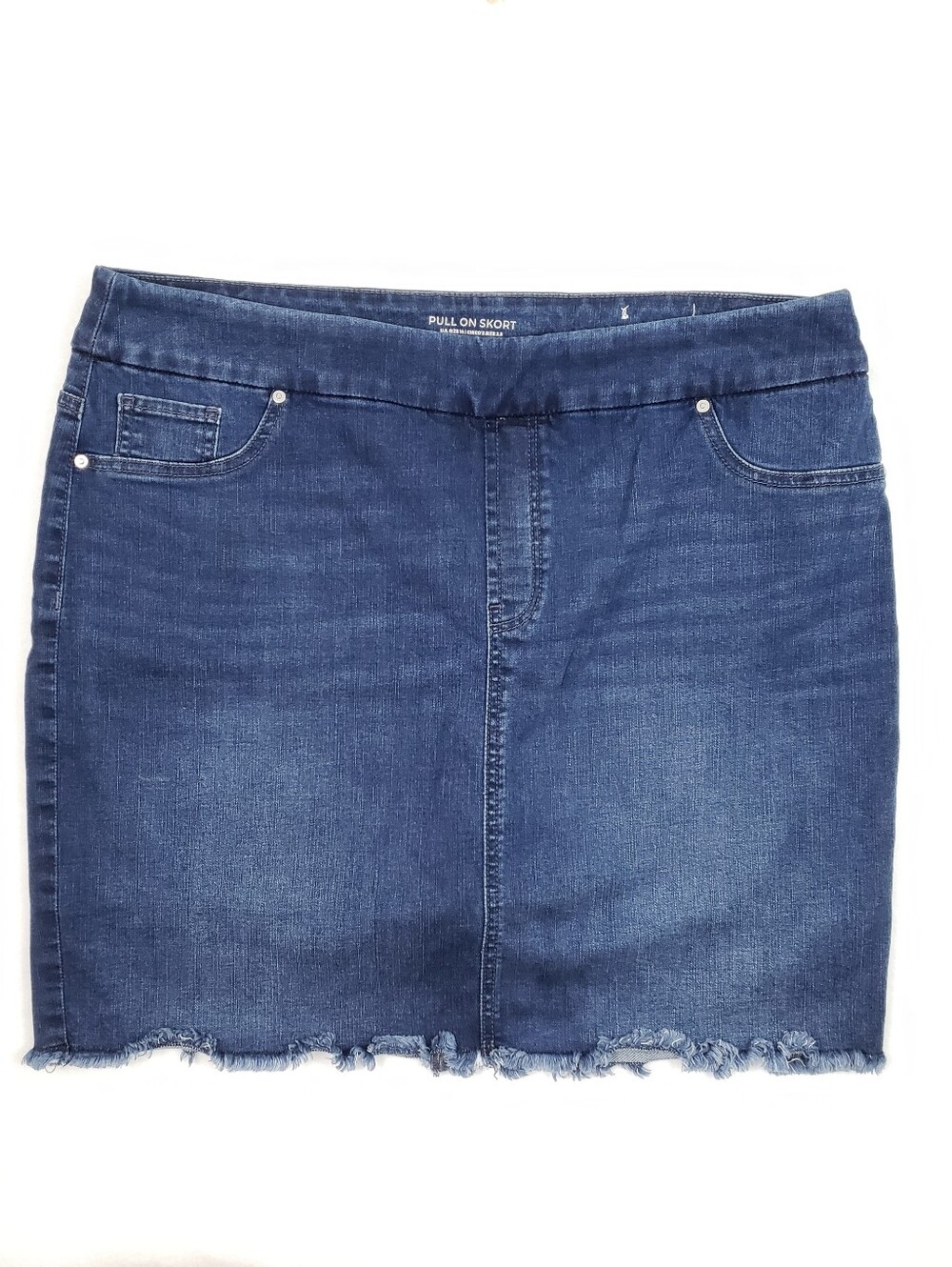 Chico's Raw Hem Denim Pull On Skort Women's Size 14 Chico's Size 2.5